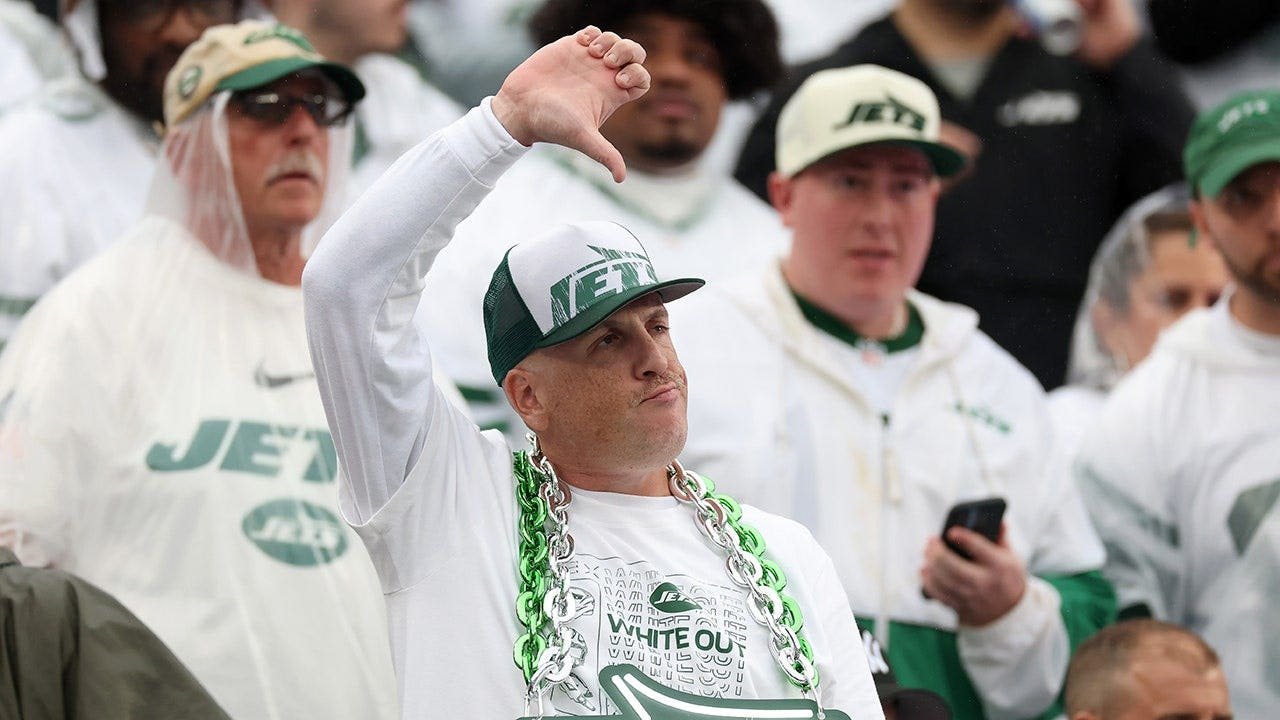 jets-packers-fan-metlife-stadium-fox-news_.jpg