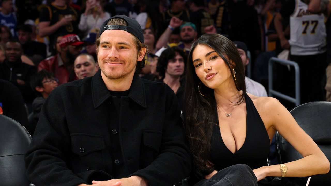 justin-herbert-madison-beer-nfl.jpg