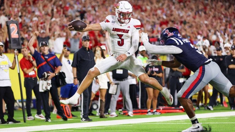 lincoln-kienholz-louisville-cardinals-touchdown-fox-news_.jpg