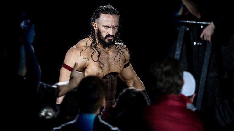 neville-wwe-live-duesseldorf-2017.jpg