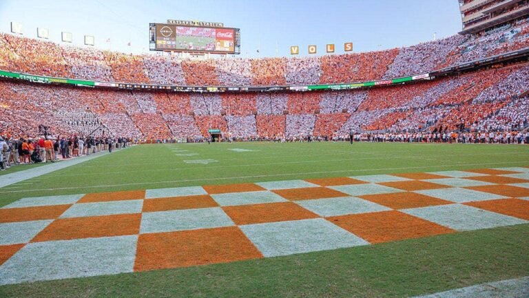 neyland-stadium-tennessee-georgia-game.jpg