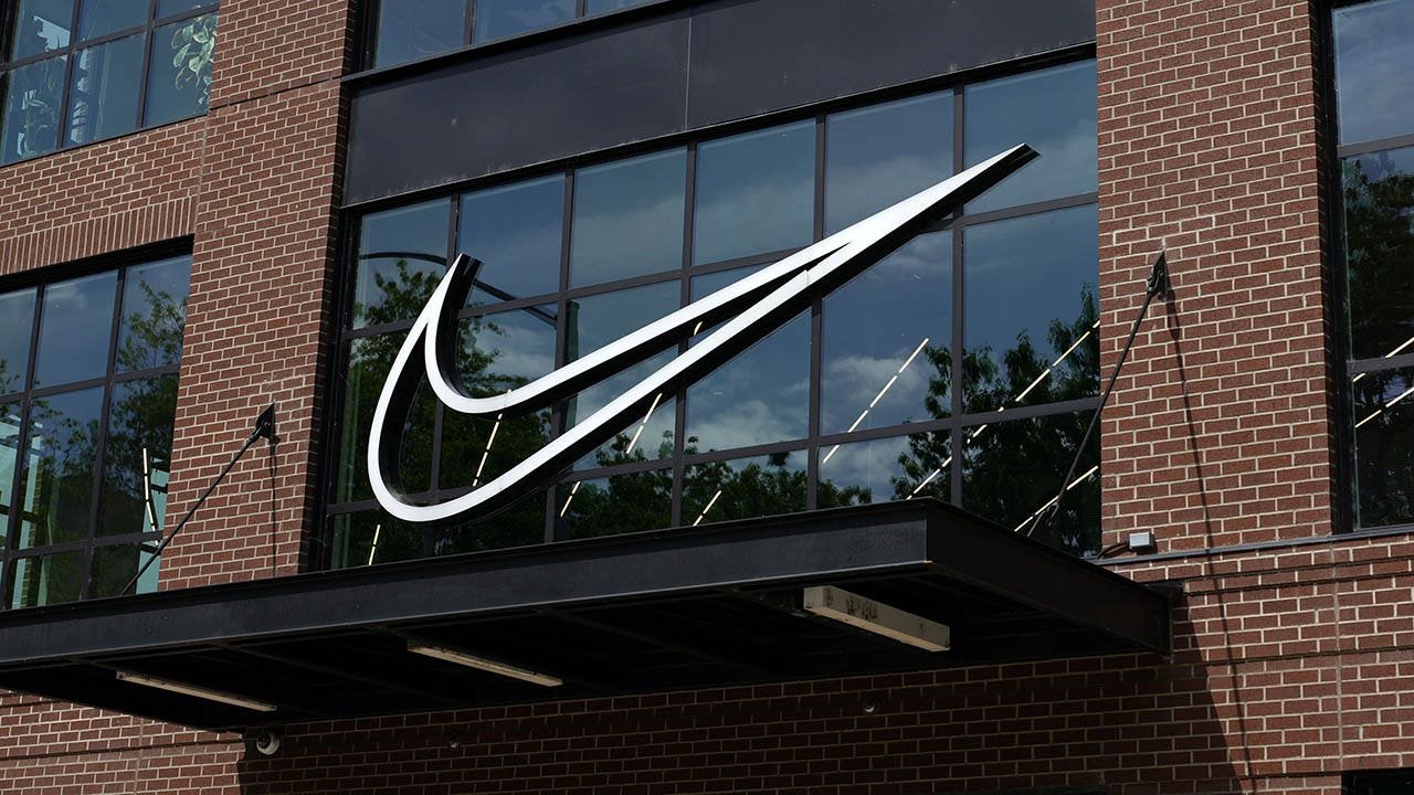 nike-logo.jpg