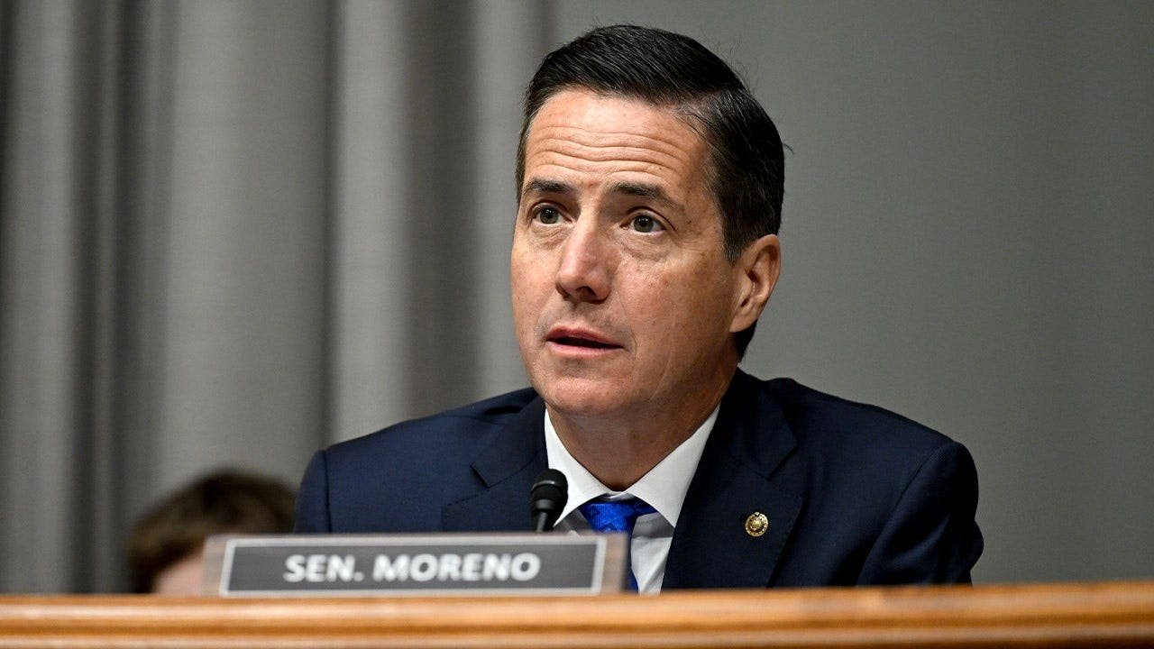 ohio-senator-bernie-moreno-speaking.jpg