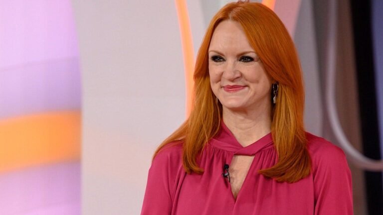 ree-drummond-pink.jpg