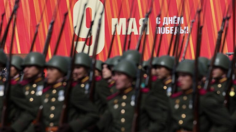 russian-troops.jpg