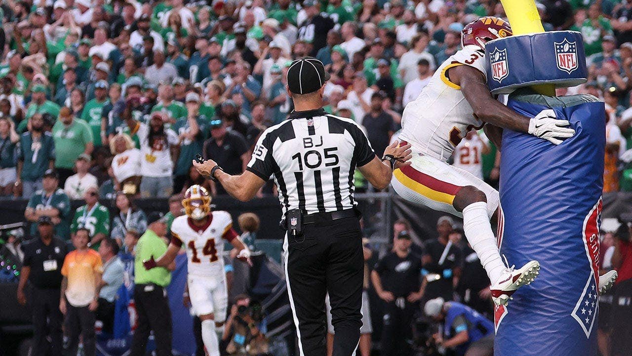stefon-diggs-touchdown-commanders-eagles-fox-news_.jpg
