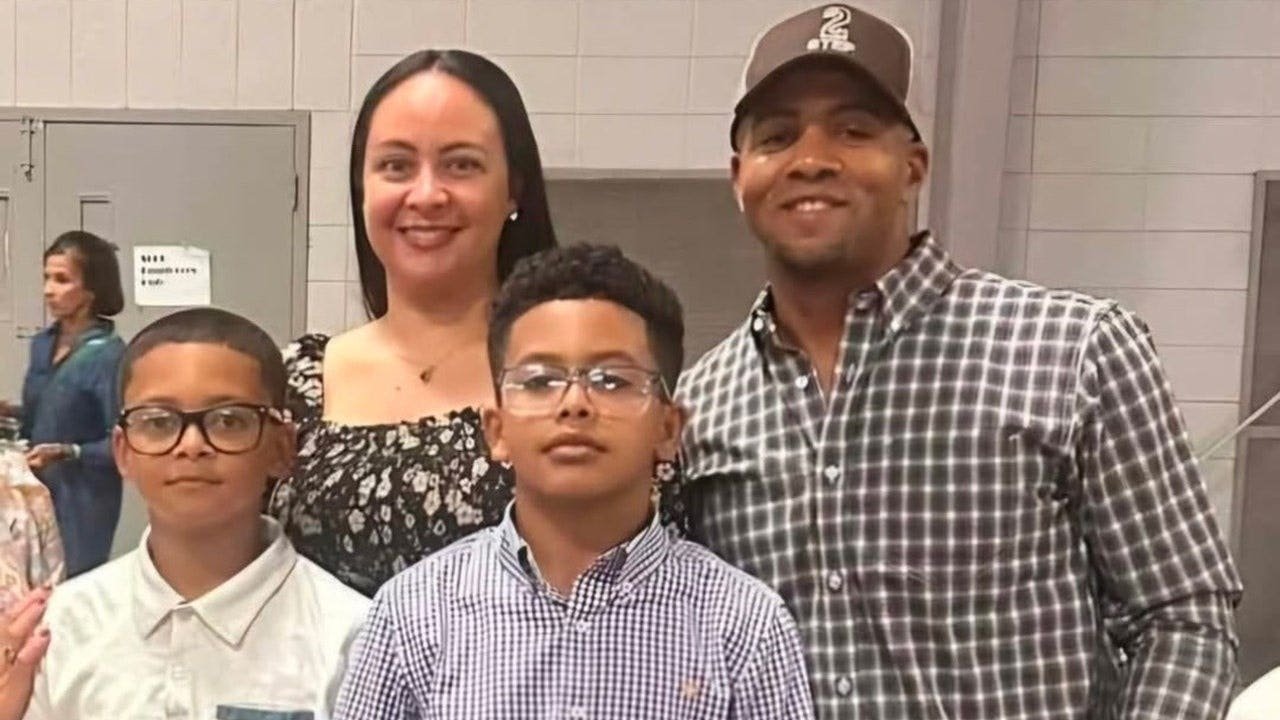 wayne-singleton-and-family-2.jpg