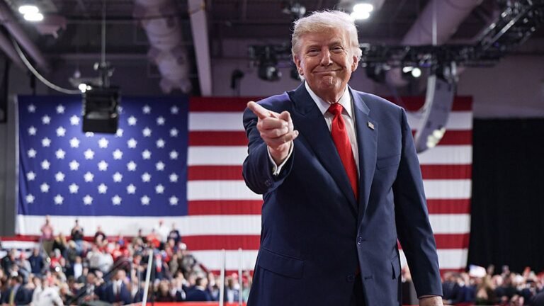 1792410208_trump-syracuse-new-york-stump.jpg