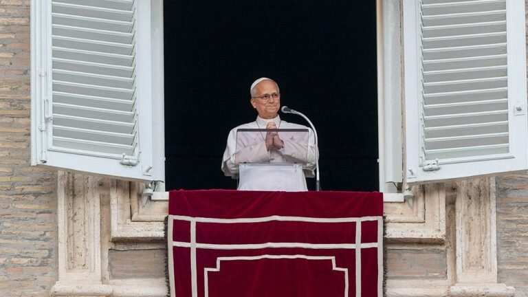 1793372860_pope-leo-return-after-surgery.jpg