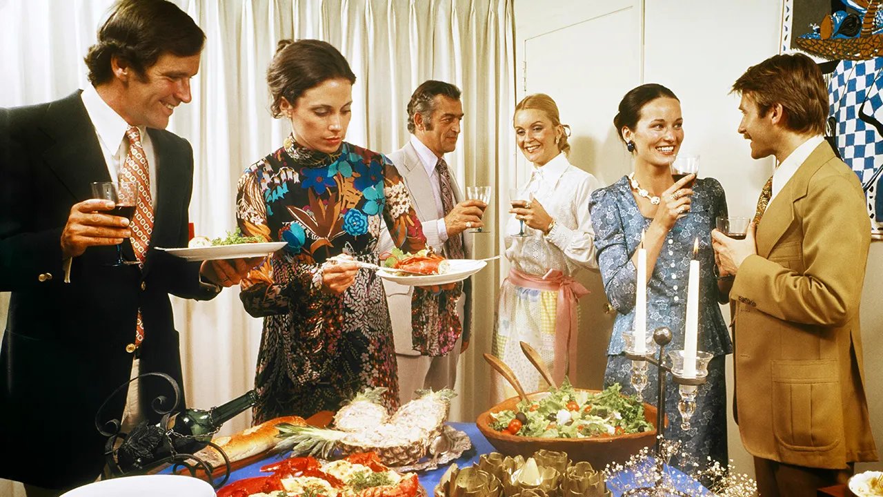 1970s-dinner-party.jpg