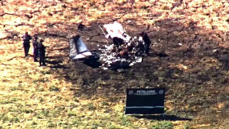 CA-SONOMA-COUNTY-PLANE-CRASH-TRAVEL-2-KILLED-1.jpg