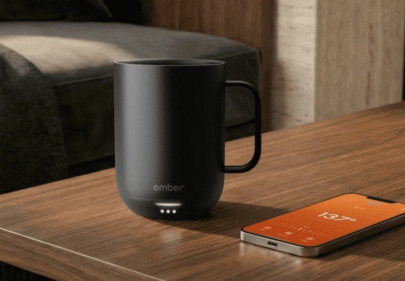 Ember_Table-with-Phone-Dark-Black-10oz_030326.png
