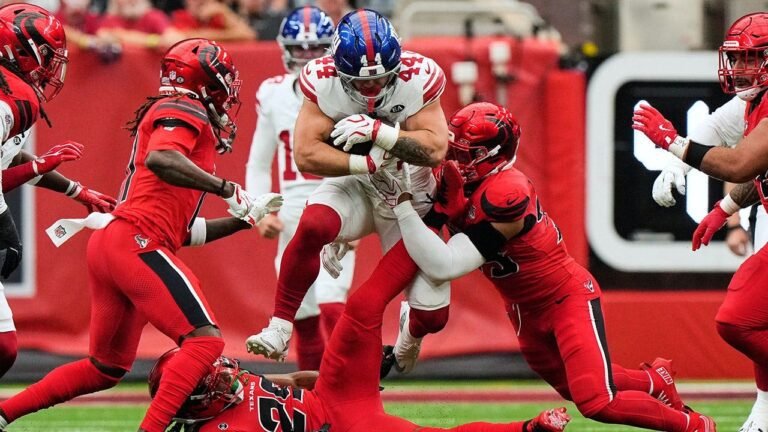 NFL-Giants-Cam-Skattebo-102526-3.jpg