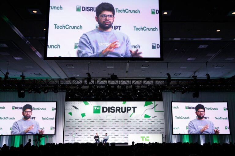 Perplexity-Disrupt-Stage-2024.jpg