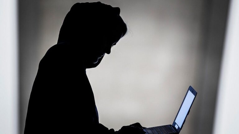 Tech-Scammer-Photo-1.jpg