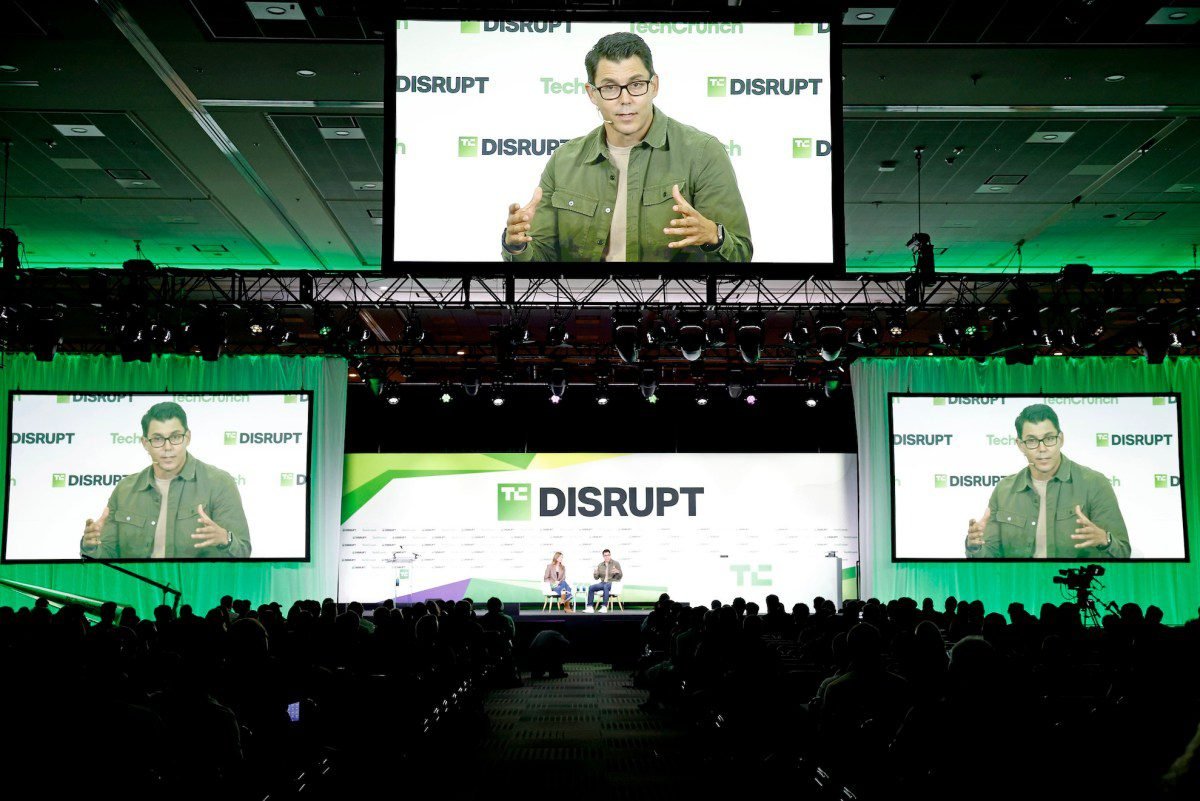 Techcrunch-disrupt-RJ-Scaringe.jpg