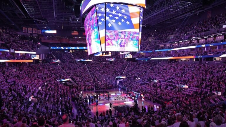 chase-center-wnba-finals-game-one-001.jpg