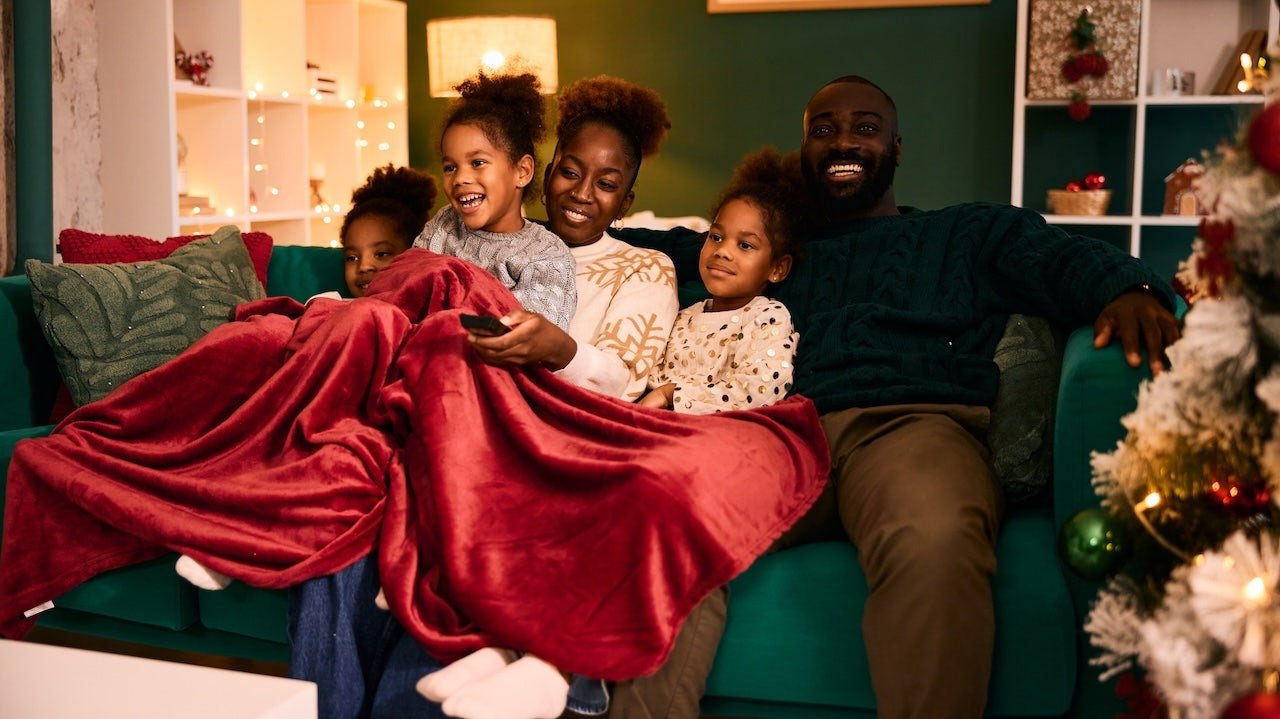 family-blanket-holidays.jpg