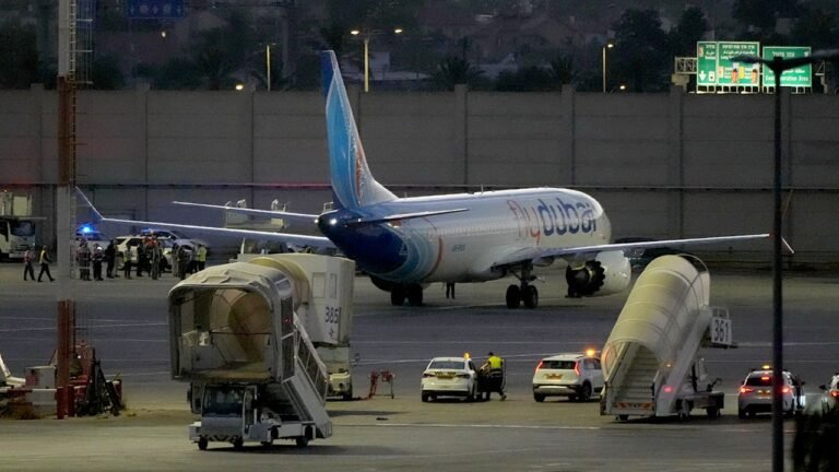 flydubai-plane.jpg