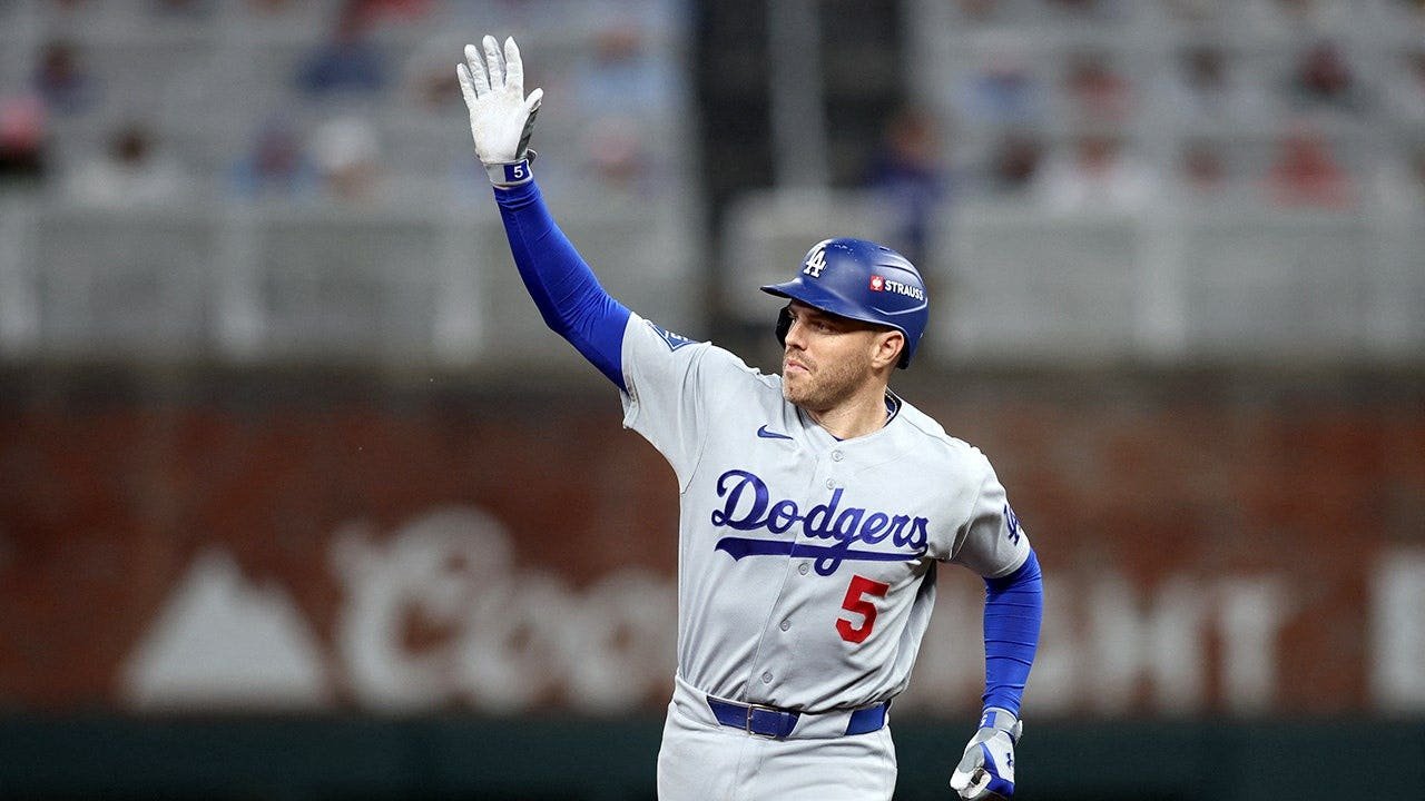 freddie-freeman-home-run-dodgers-braves-fox-news_.jpg
