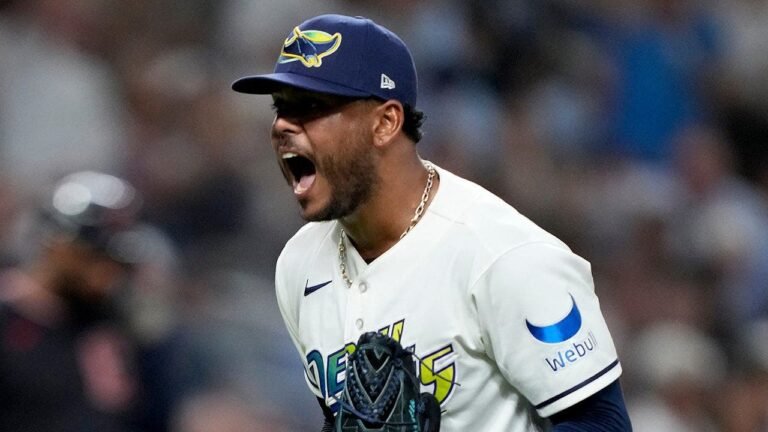 freddy-peralta-celebrates-fourth-inning.jpg