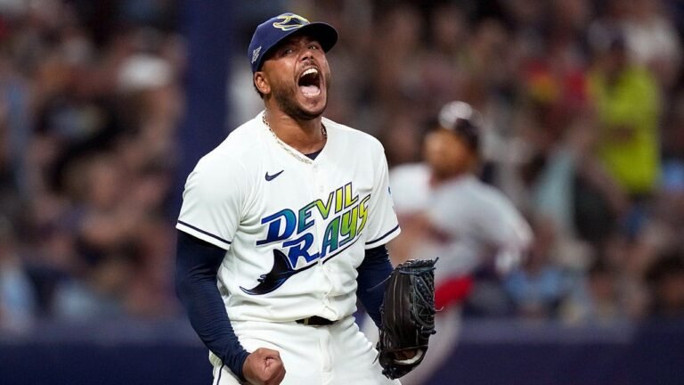 freddy-peralta-celebrates-last-out-alcs-fox-news_.jpg