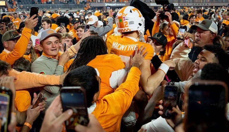george-macintyre-tennessee-alabama-victory.jpg
