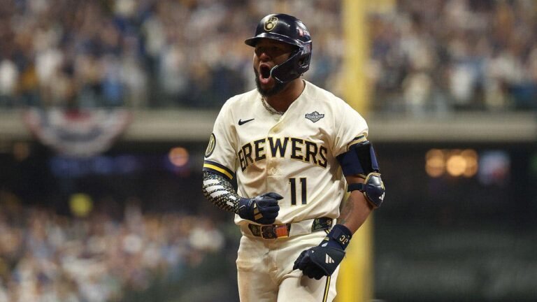 jackson-chourio-rbi-single-world-series.jpg