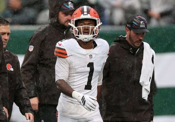 kc-concepcion-browns-jets-metlife.jpg