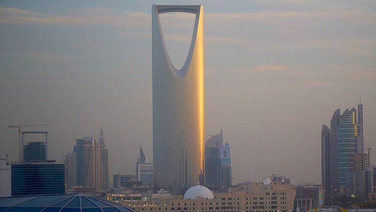 kingdom-tower-riyadh.jpg