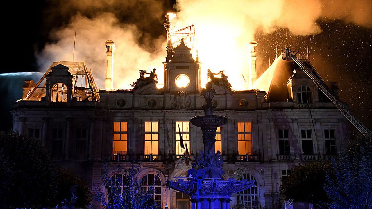 limoges-town-hall-france-fire.jpg