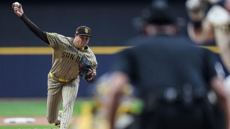 mason-miller-padres-brewers-nlds_002.jpg