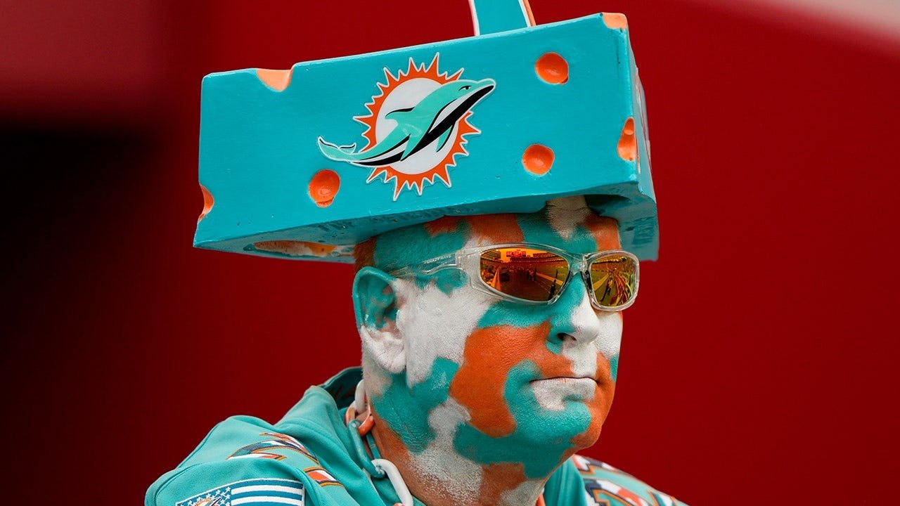 miami-dolphins-san-francisco-49ers-levi-stadium.jpg
