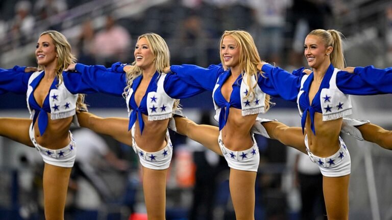 nfl-cowboys-cheerleaders-090325-2.jpg