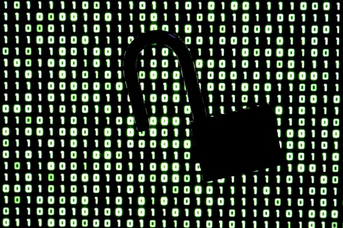 php-web-bug-padlock-2300746159.jpg