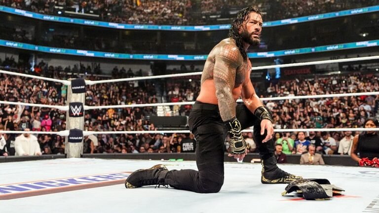 roman-reigns-money-in-the-bank-celebration.jpg