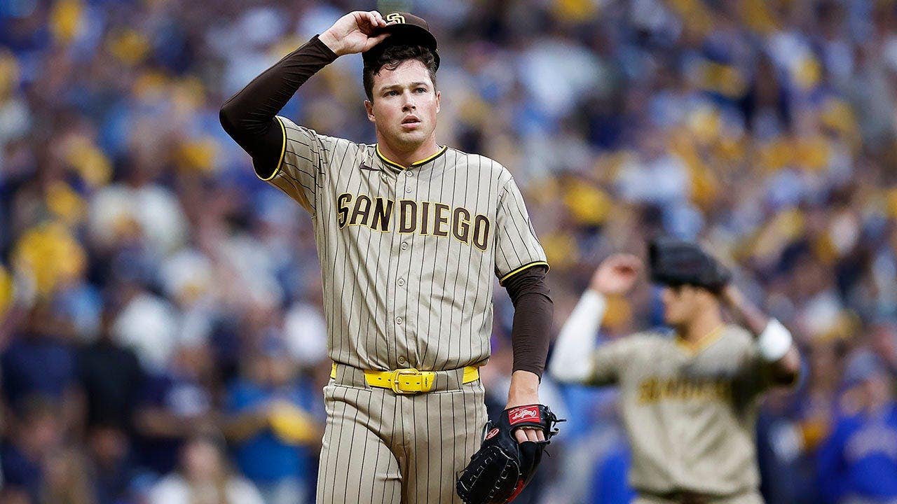 san-diego-padres-mason-miller-2_001.jpg