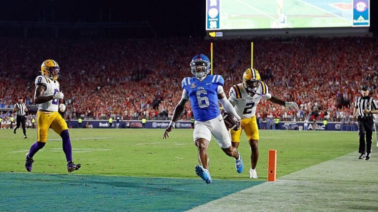 trinidad-chambliss-touchdown-mississippi-rebels.jpg