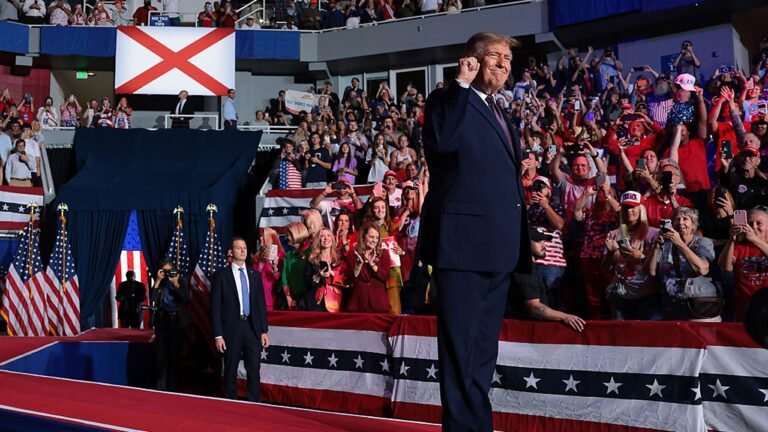trump-mobile-alabama-rally3.jpg